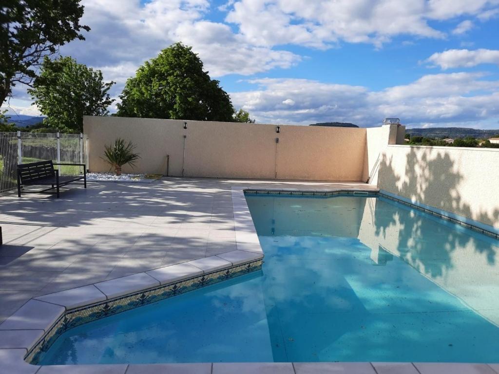 Le Mas De La Chadeniere Villeneuve-de-Berg Kamer foto