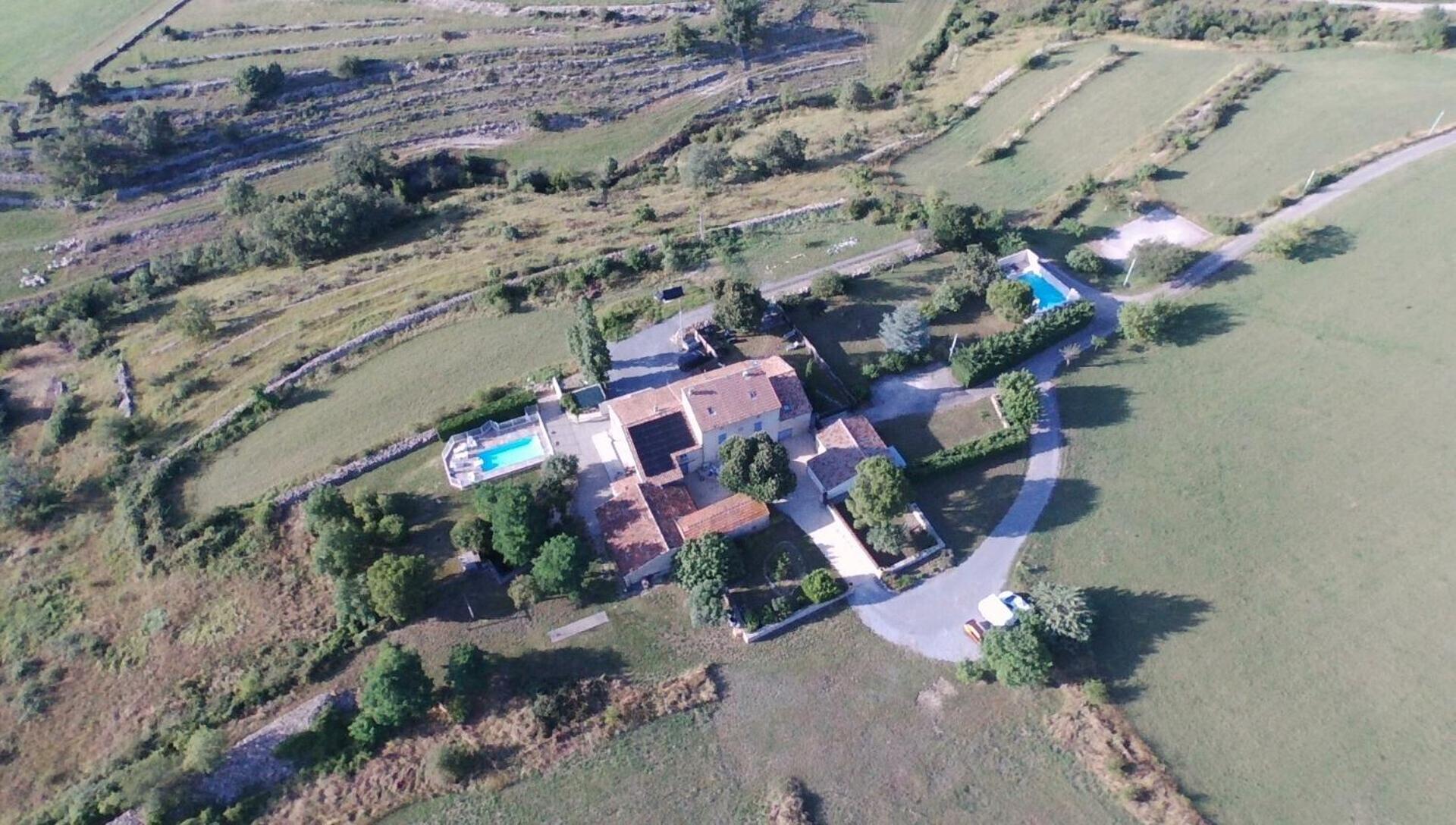 Le Mas De La Chadeniere Villeneuve-de-Berg Buitenkant foto